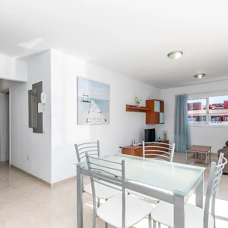 Апартаменты Coastal Calm In El Puertito, Pool & Large Terrace Пуэртито-де-Гуимар